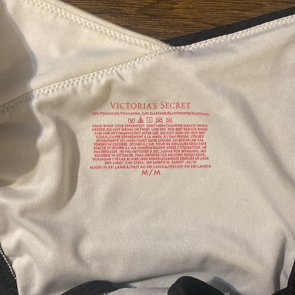 Black and White VS Bottoms 💕 - Picture 2 of 3